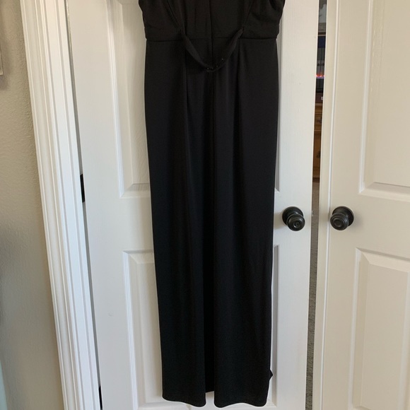 Elegant H&M Sleeveless Black Midi Dress - Picture 4 of 9